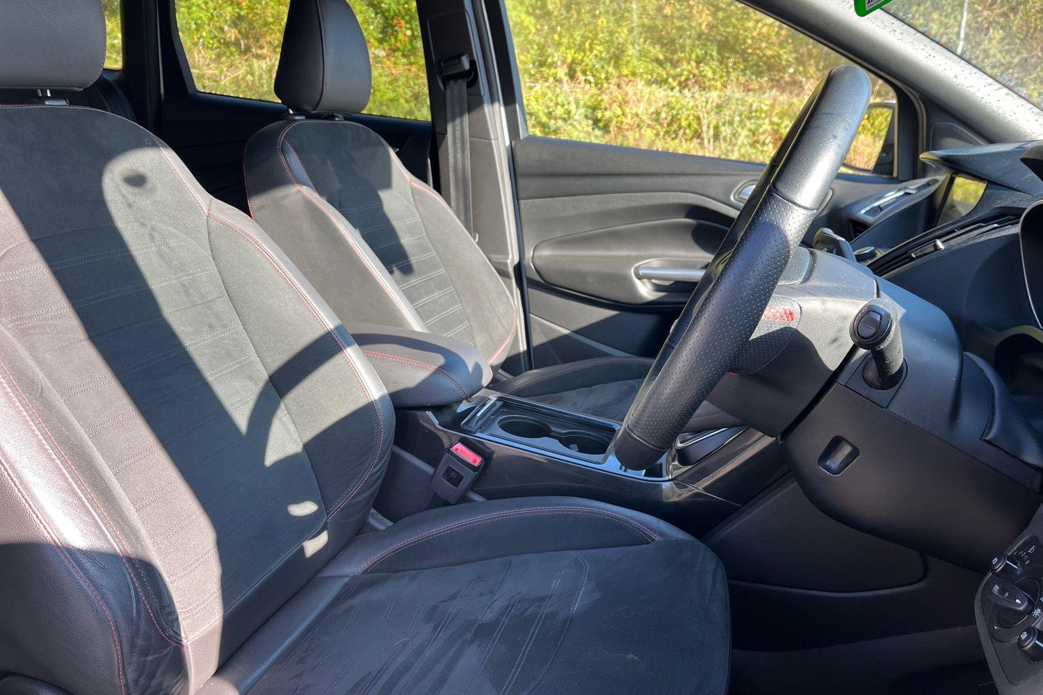 Ford Kuga Photo 16