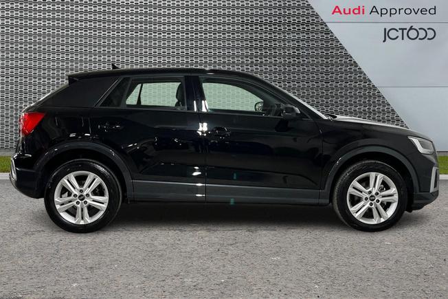 AUDI Q2 Photo 4