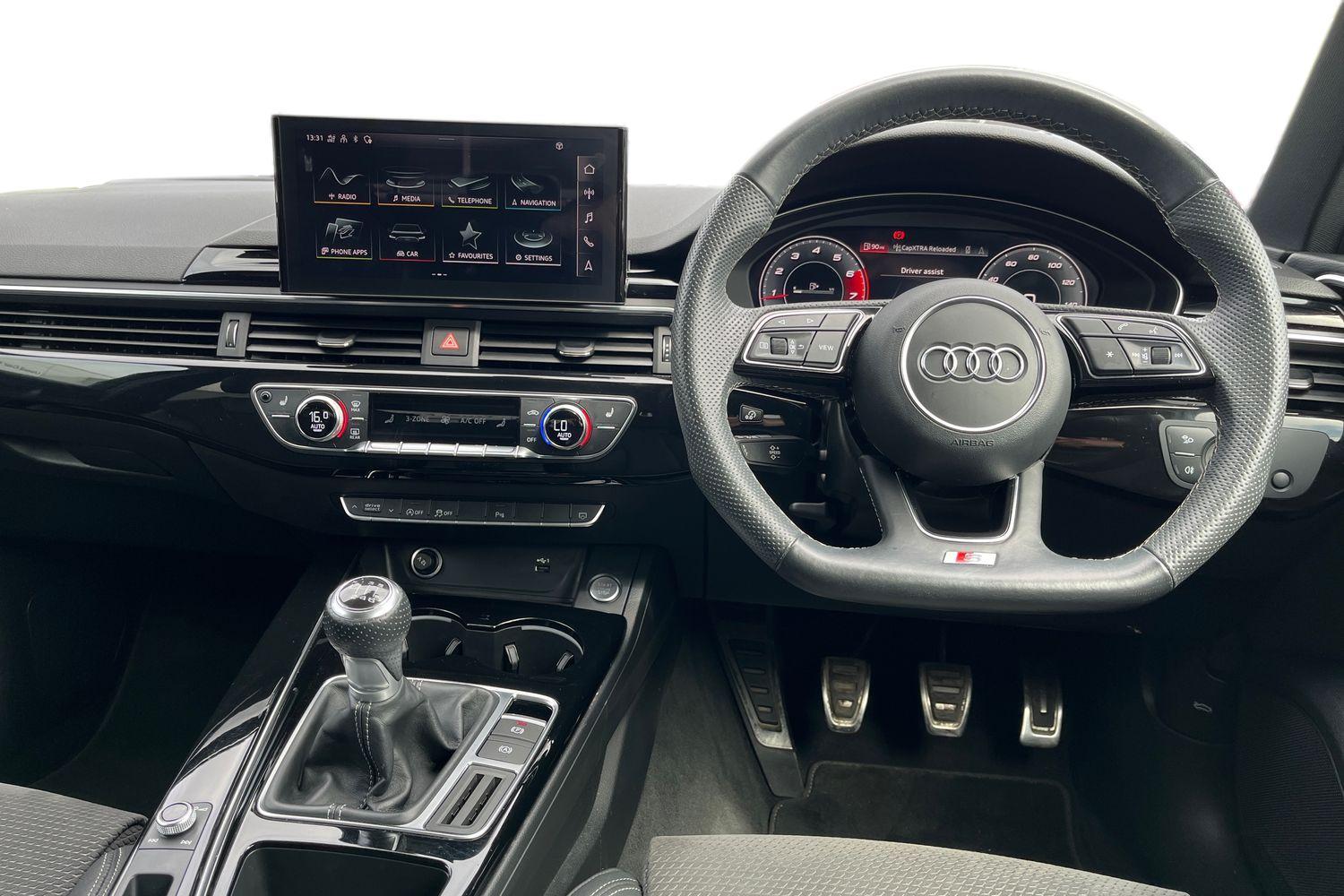 Audi A4 Photo 10