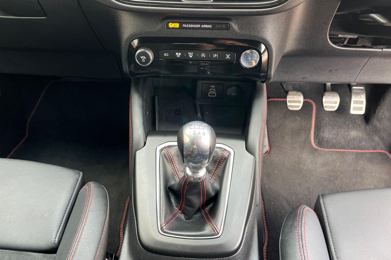 Ford Kuga Photo 33