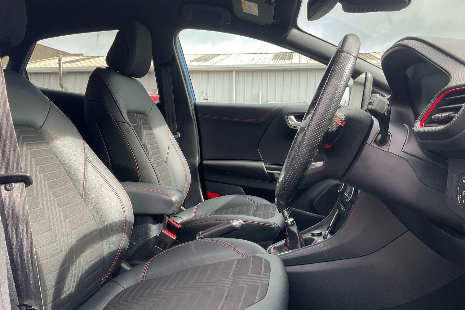 Ford PUMA Photo 16