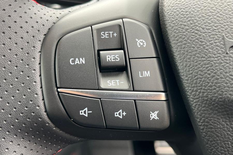 Ford Focus Photo autoimg-c943bcb7eac22a3dff36be51771862e5ede607eb.jpg