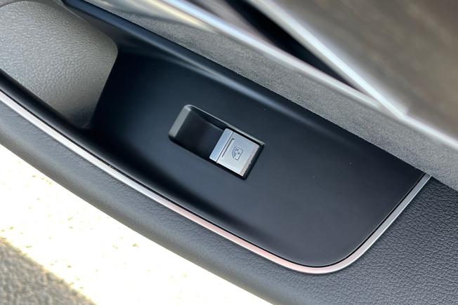 Audi A8 Photo 50
