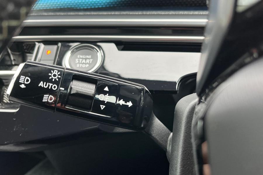 Peugeot E-5008 Photo autoimg-c94909740c8a38cb869995feedaf5717a1b8b36e.jpg