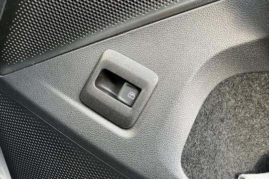Volkswagen Tiguan Photo autoimg-c94a8fc769a31562fc8b023cf9d5980b3faf9784.jpg