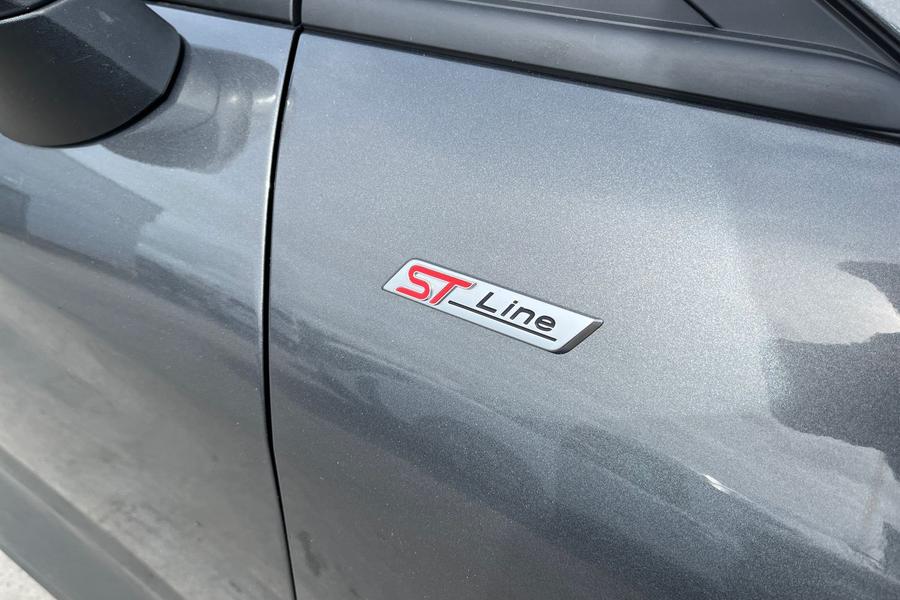 Ford FIESTA Photo autoimg-c94bd5219f9a3939175665236acbab906299e5b3.jpg