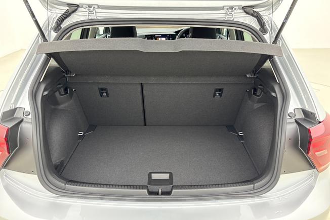 VOLKSWAGEN Polo Photo 12