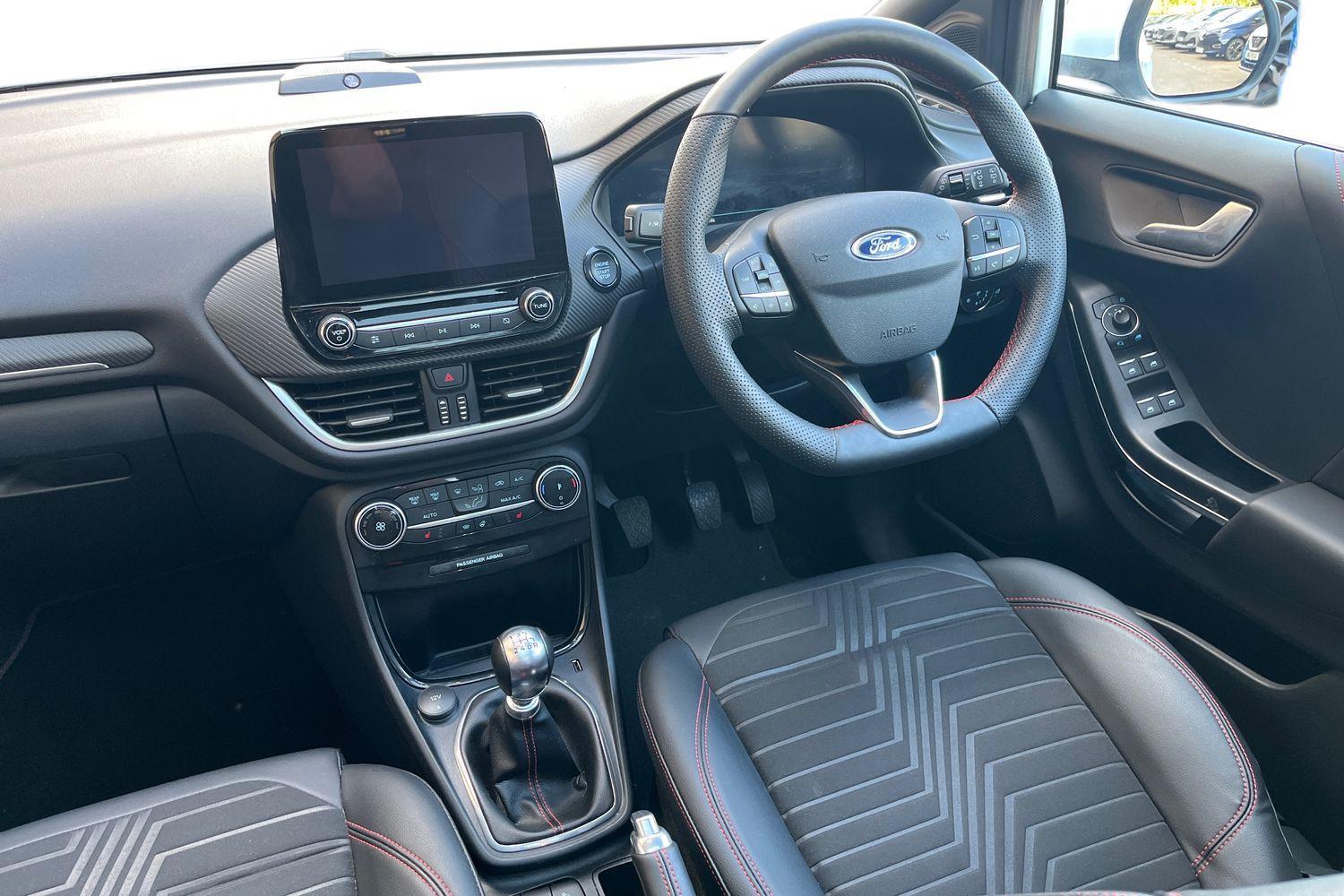 Ford PUMA Photo 10