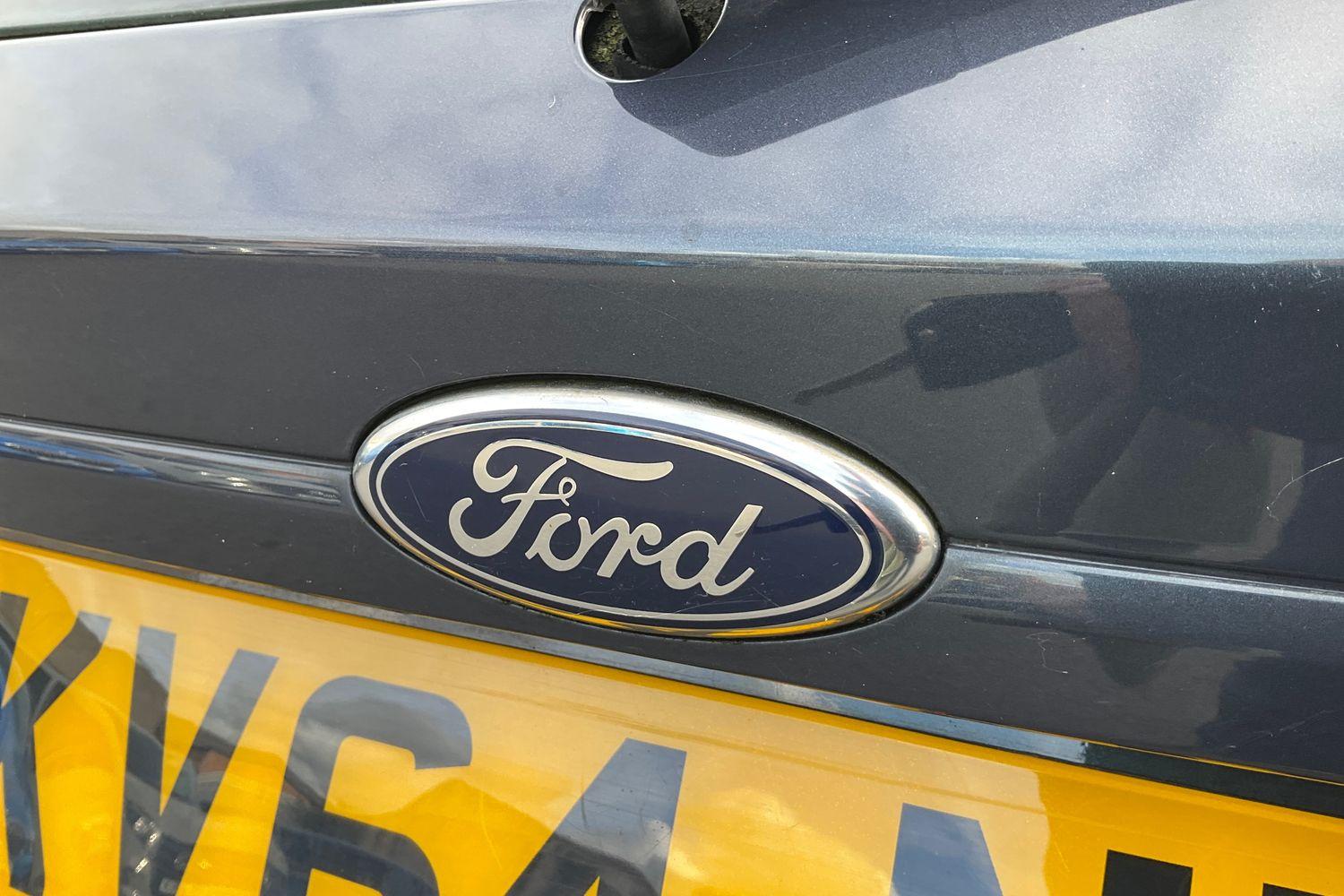 Ford FIESTA Photo 39