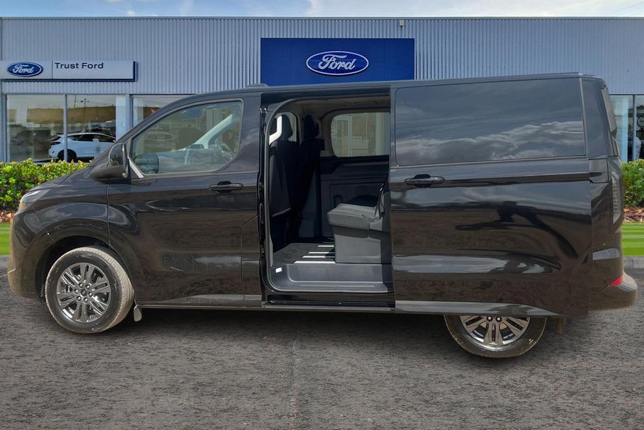 Used Ford TOURNEO CUSTOM WN26TWY 5