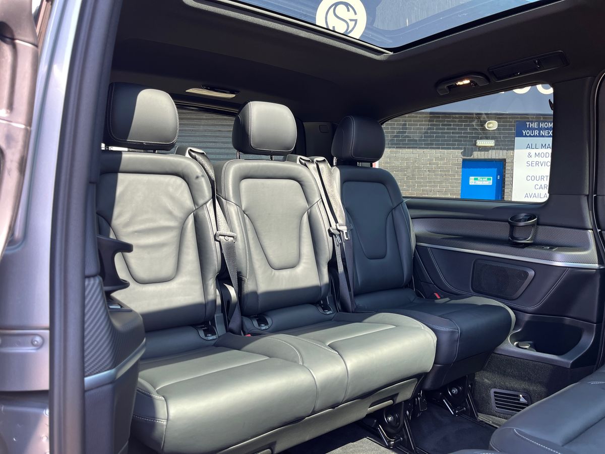 Mercedes-Benz V Class Photo 28