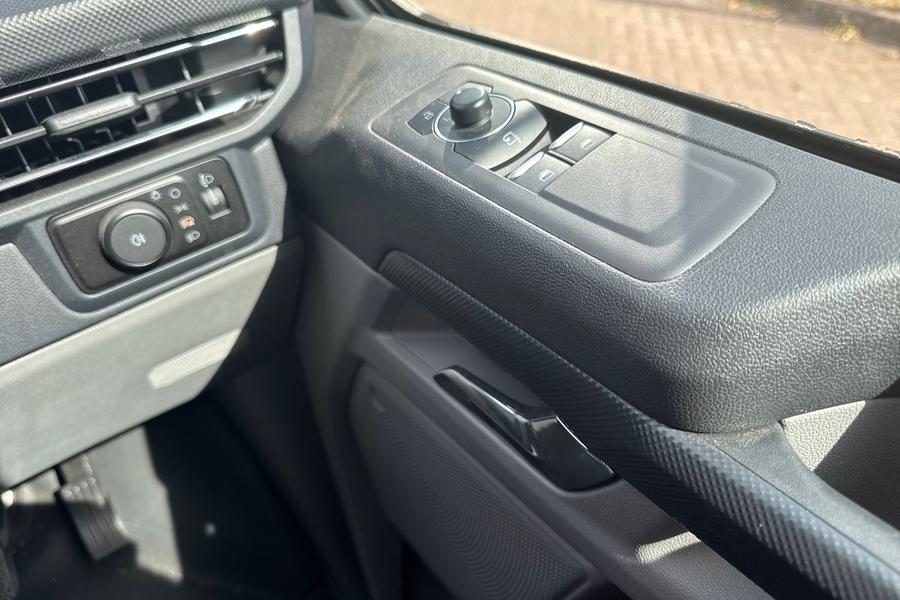 Ford TRANSIT CUSTOM Photo autoimg-c95a4c4c16d77691671135dbc5494d47f6b9e058.jpg