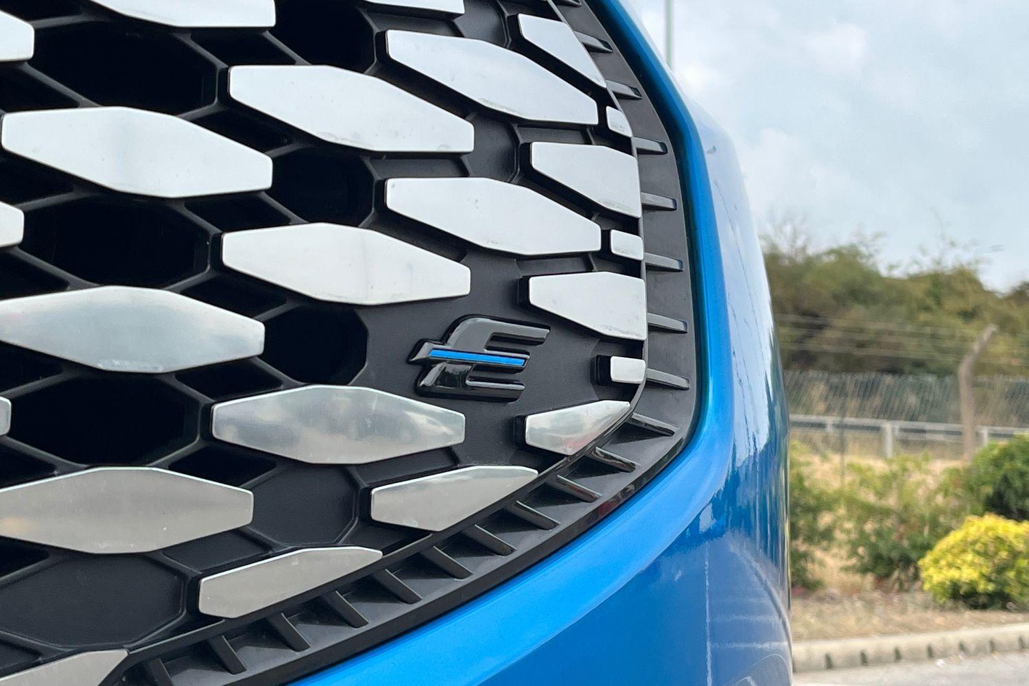 Ford E-Transit Custom Photo 26