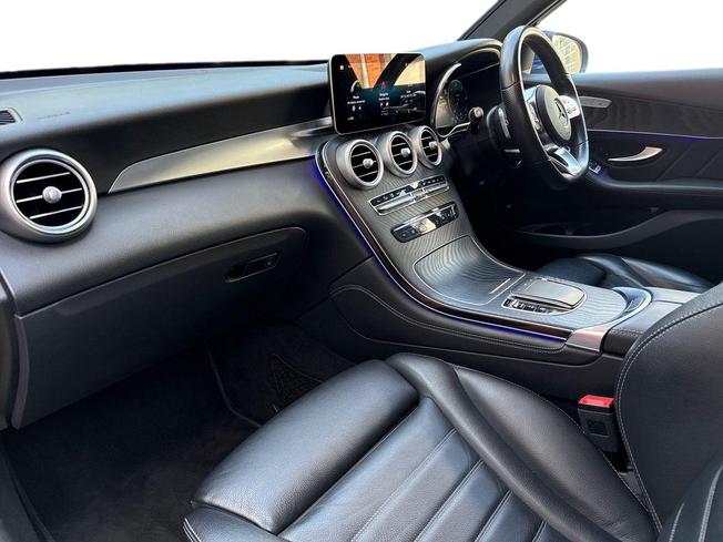 MERCEDES-BENZ GLC Photo 2