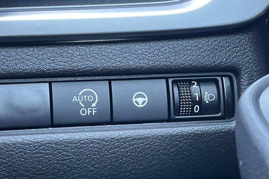 Nissan Qashqai Photo autoimg-c966be950104126b7f23cd7749bc530d64e87819.jpg