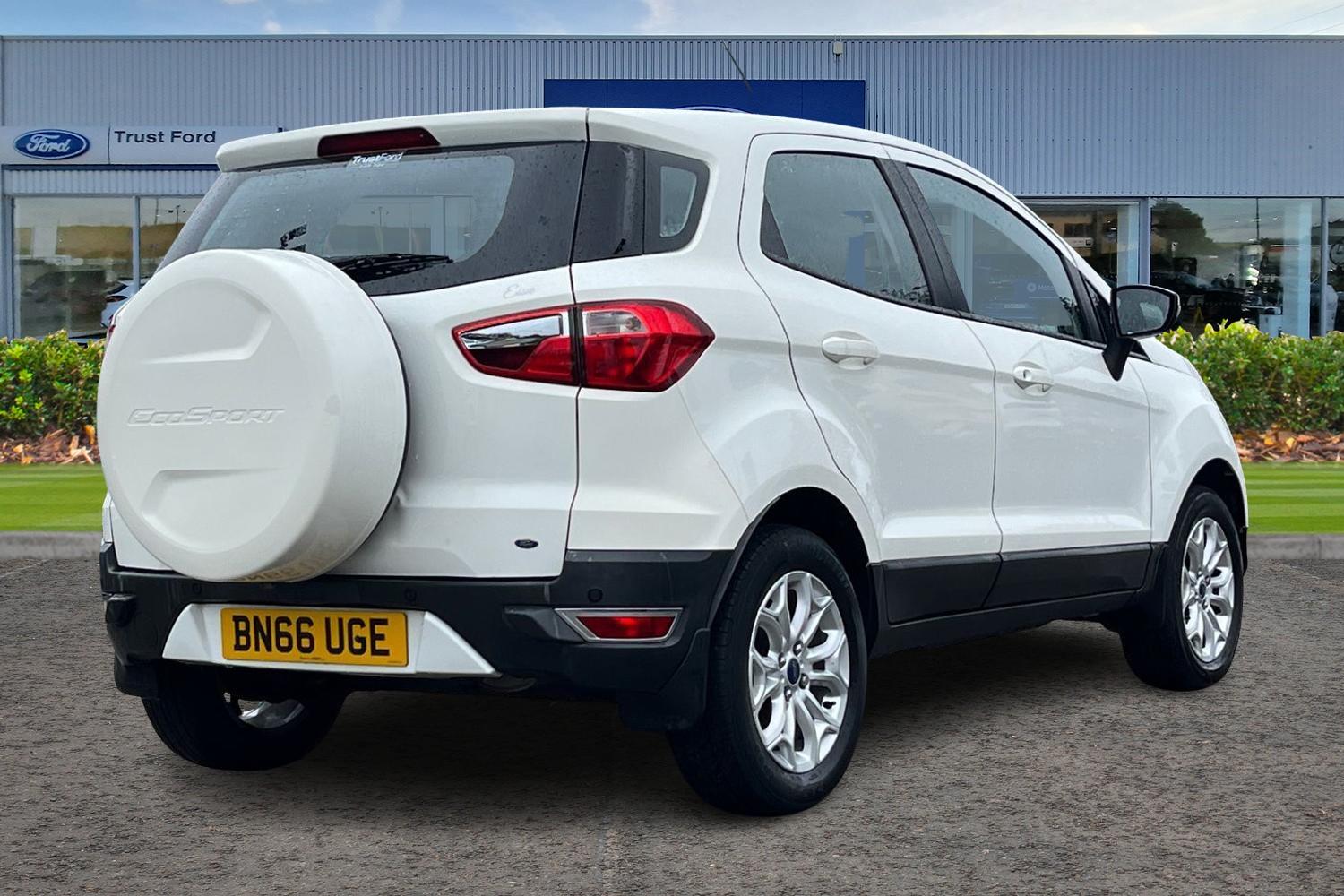 Ford EcoSport Photo 3