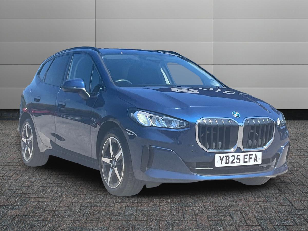 BMW 2 Series Active Tourer Photo 0