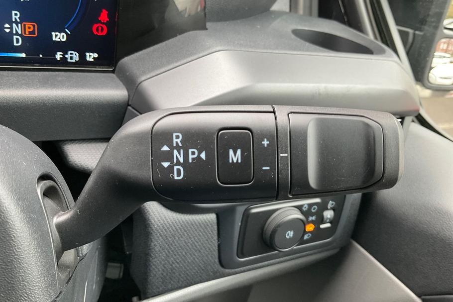 Used FORD TOURNEO CUSTOM EA25ZWE 31