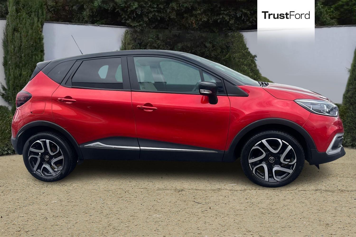 Renault CAPTUR Photo 2