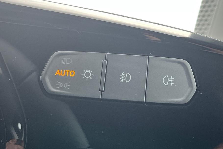 Used Ford TRANSIT CONNECT 9