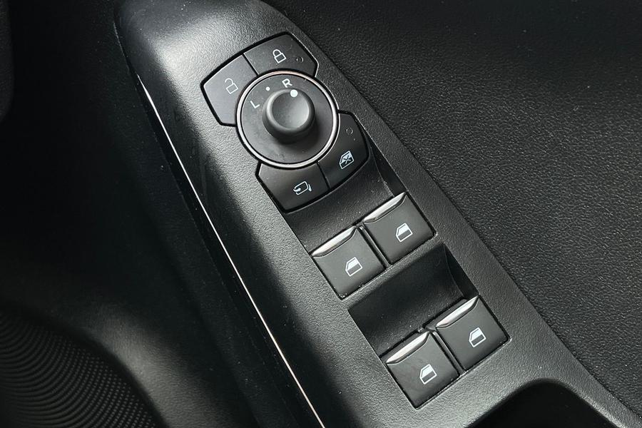 Ford Puma Photo autoimg-c97a4f05e49e259e88f16ab8b520e6dab79272d5.jpg