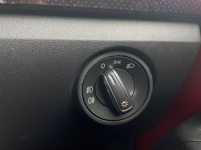 VOLKSWAGEN up! Photo 24