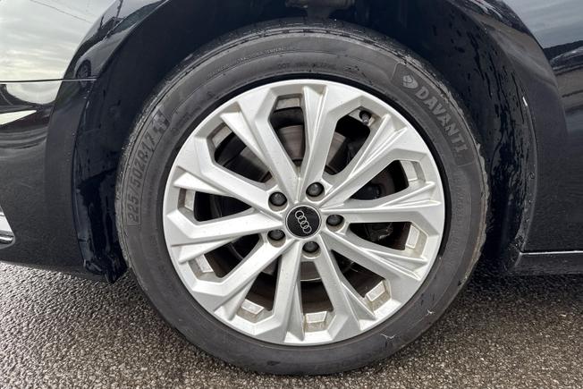 AUDI A4 Photo 34