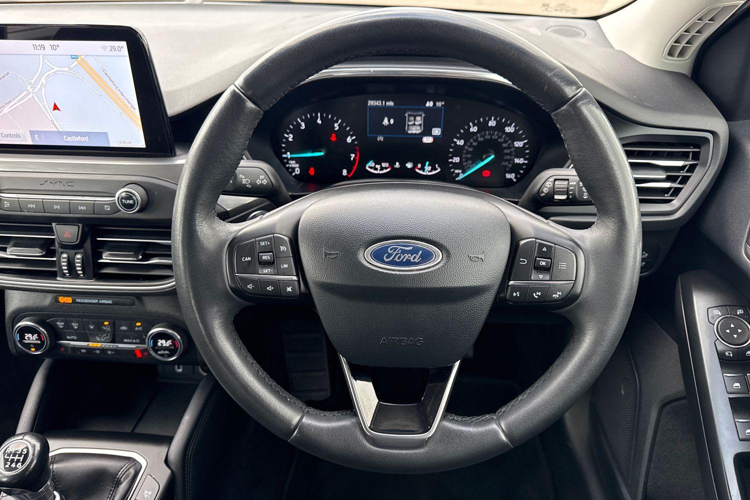 Ford FOCUS Photo 11