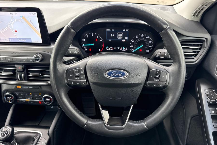 Ford FOCUS Photo autoimg-c97c14660f35fc06cd9ea1f9d0e57566d8b90a1c.jpg