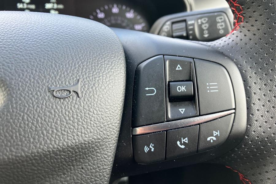 Ford FOCUS Photo autoimg-c97c78972695b15e249618930d8c91667bb9dbbc.jpg