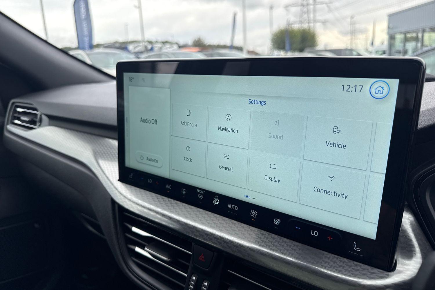Ford KUGA Photo 35