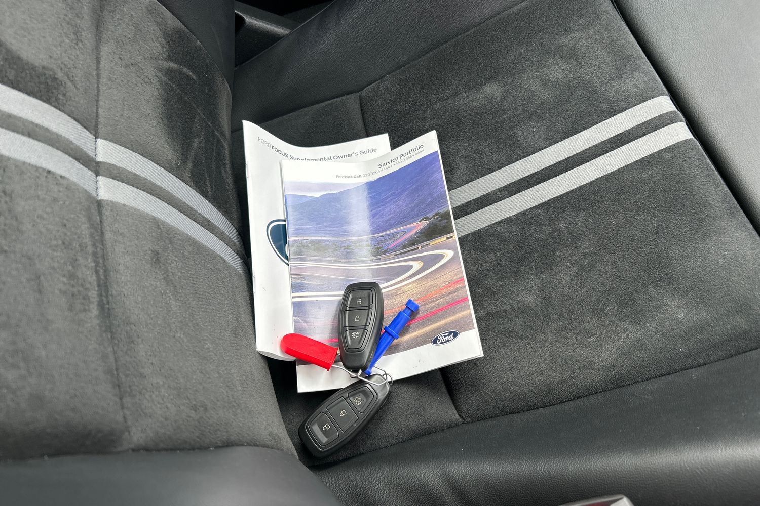 Ford Focus Photo 39