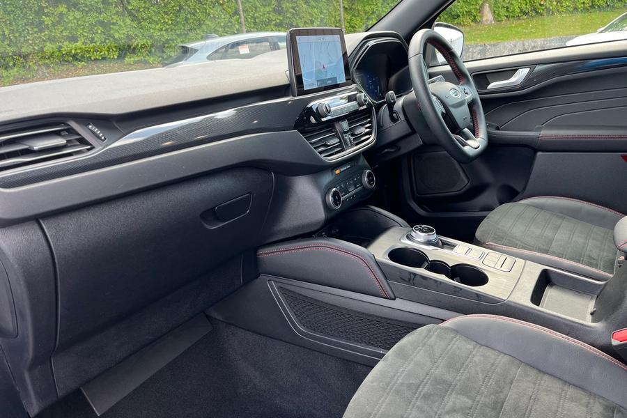 Ford Kuga Photo autoimg-c97d8aae7ad0bad5853e436d0156c2533c08f4e1.jpg