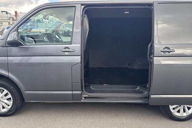 VOLKSWAGEN Transporter Photo 37