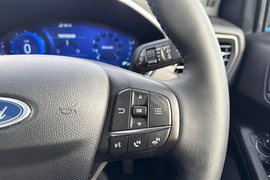 Ford FOCUS Photo autoimg-c987d04d16ede9fe03da23a44e8b33f8c825dc2c.jpg
