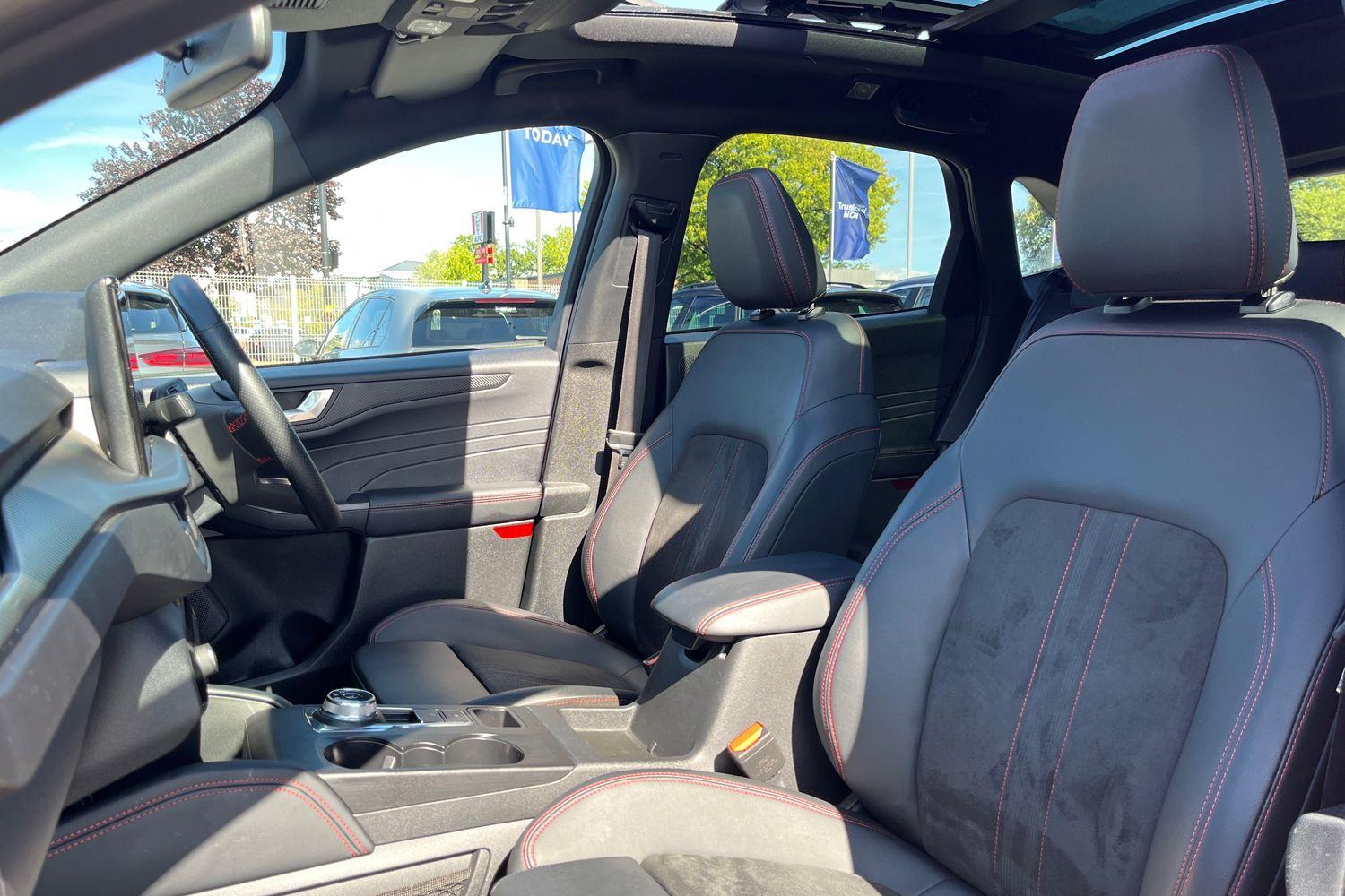 Ford Kuga Photo 18