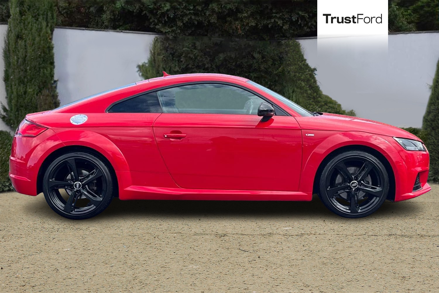 Audi TT Photo 2