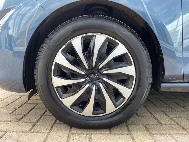 FORD Fiesta Photo 45