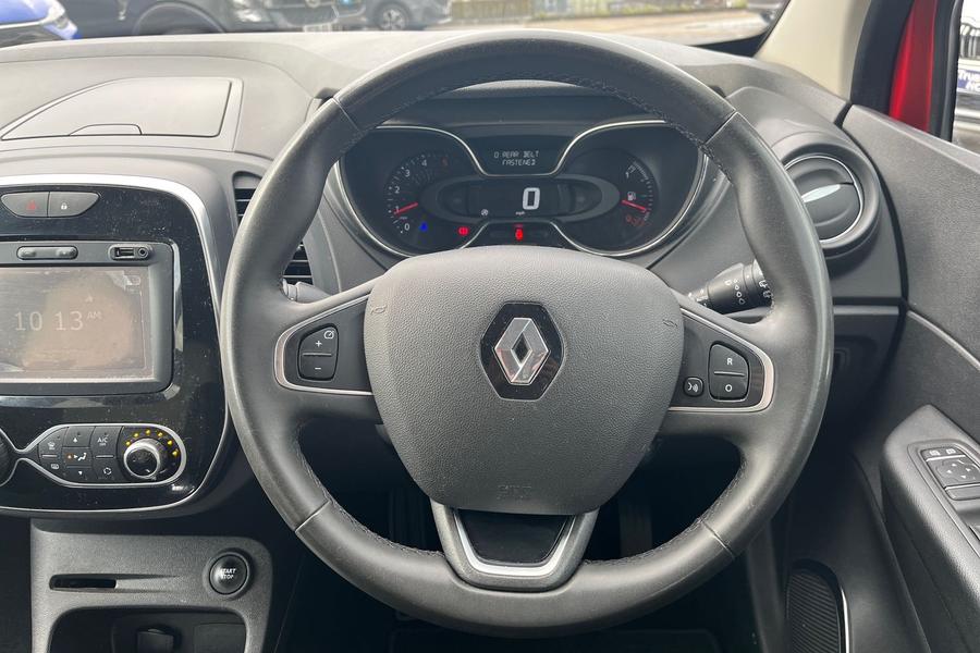 Renault CAPTUR Photo autoimg-c98c17e37697812adeda768dcdda28a4bdb6704f.jpg