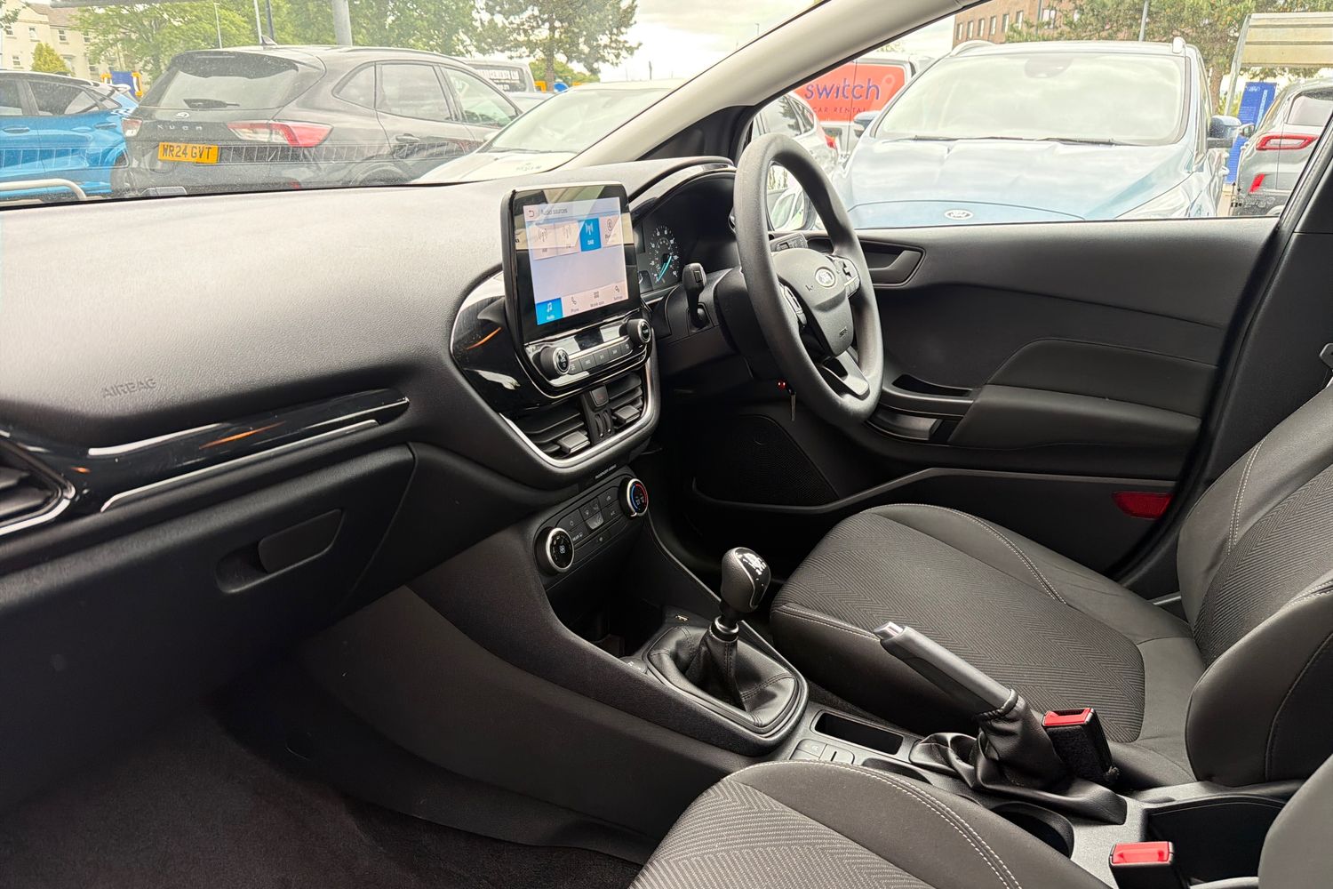 Ford FIESTA Photo 17