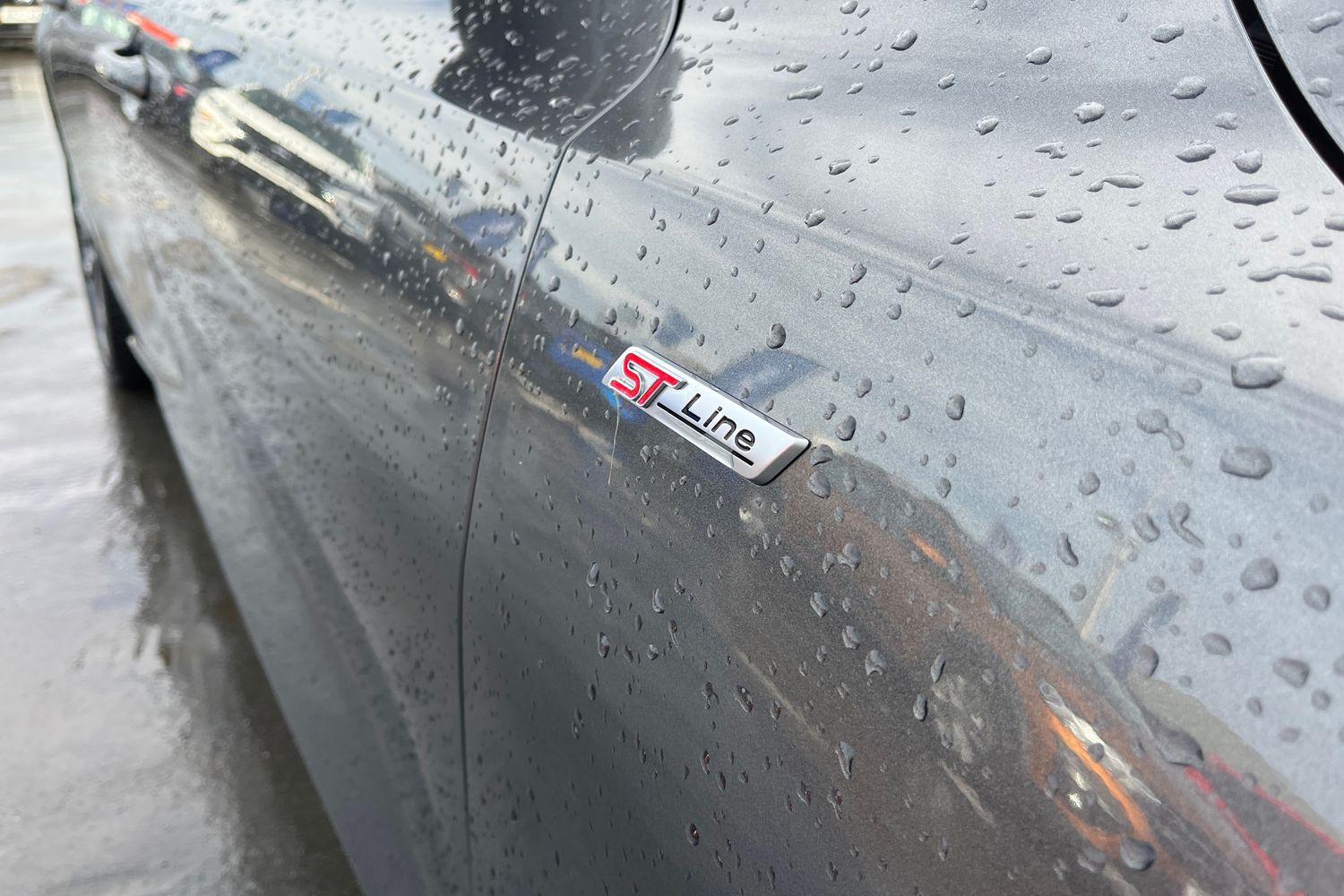Ford FOCUS Photo 24