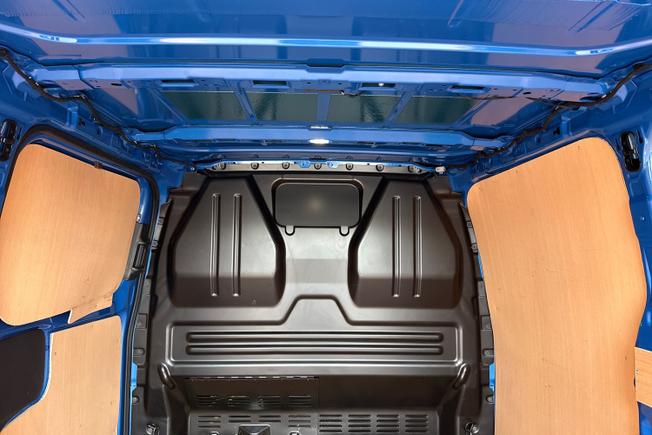VOLKSWAGEN e-Transporter Photo 23