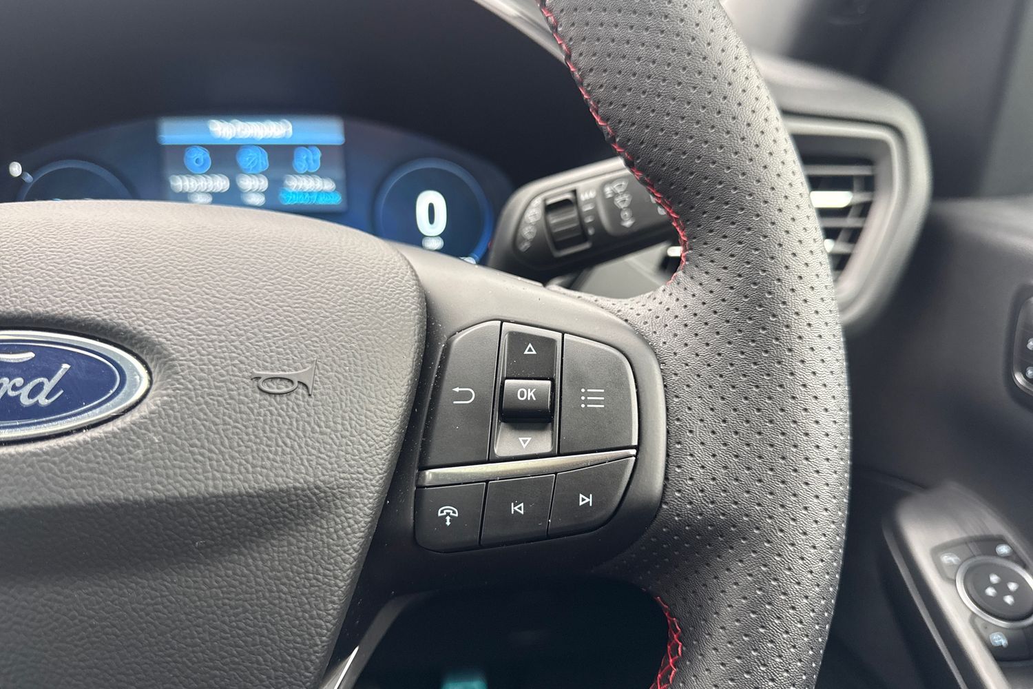 Ford KUGA Photo 32