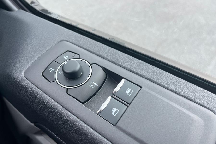 Ford TRANSIT CUSTOM Photo autoimg-c9a76ba844a24ba25f795f2a766471176c822c0d.jpg