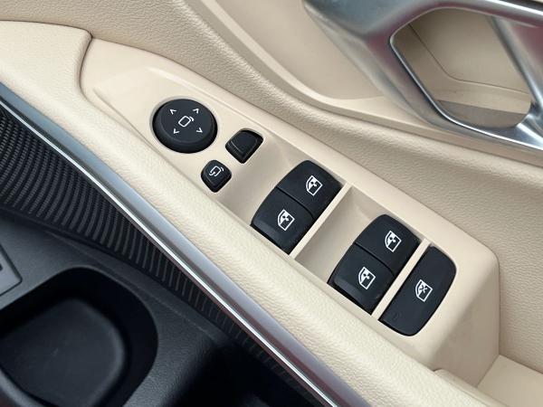 BMW 3 Series Photo autoimg-c9a797bd157aa2d97a8714f55b34dd501fcc0fa9.jpg