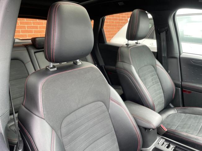 FORD Kuga Photo 28