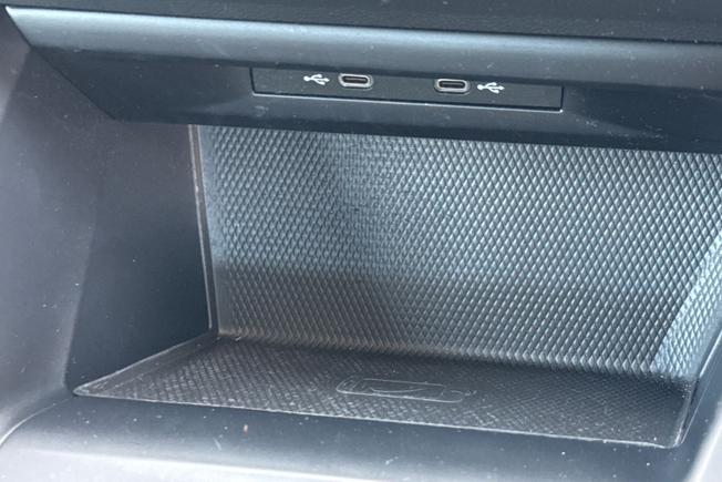 VOLKSWAGEN Golf Photo 29