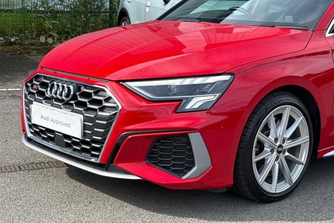 AUDI S3 Photo 22