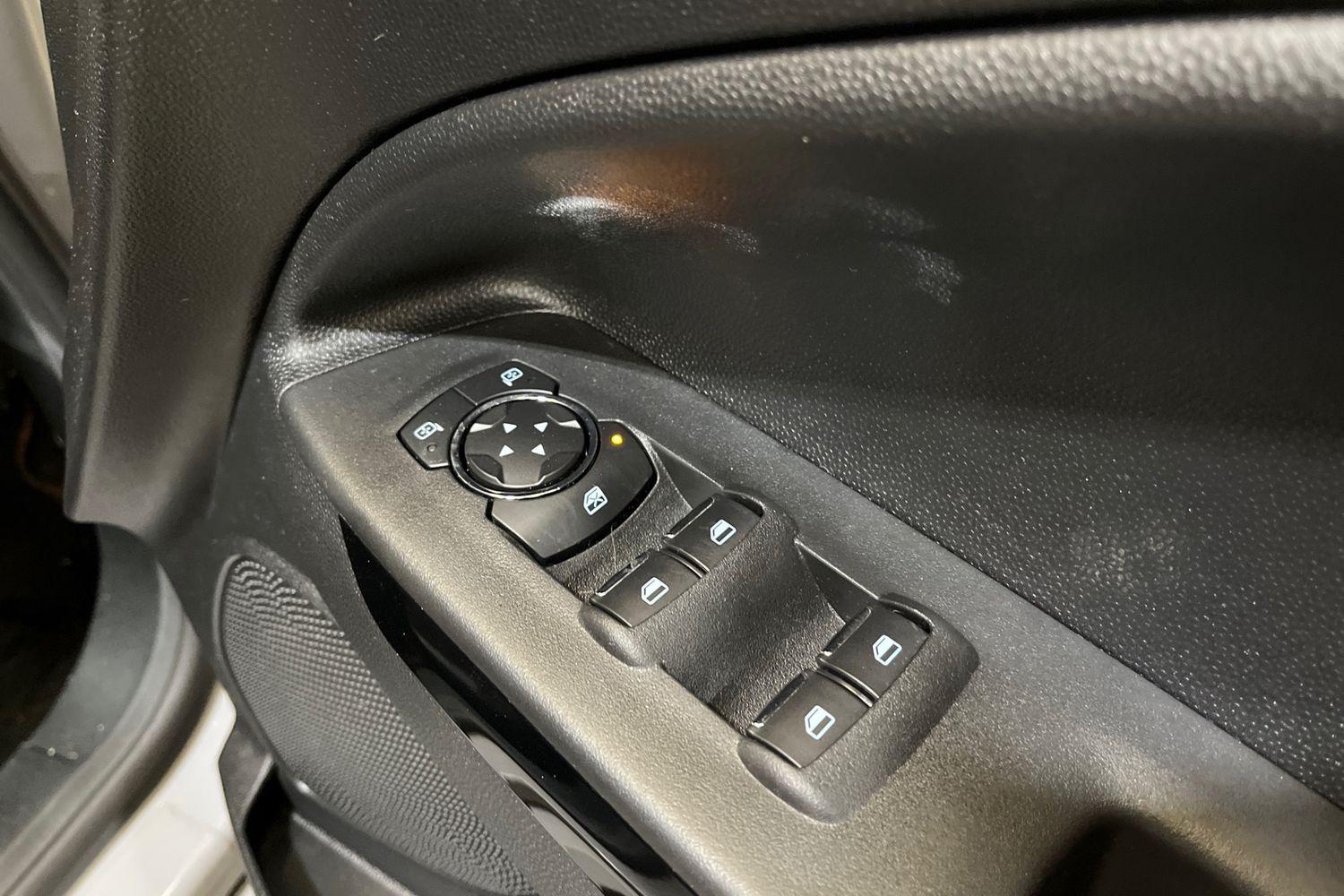 Ford ECOSPORT Photo 15