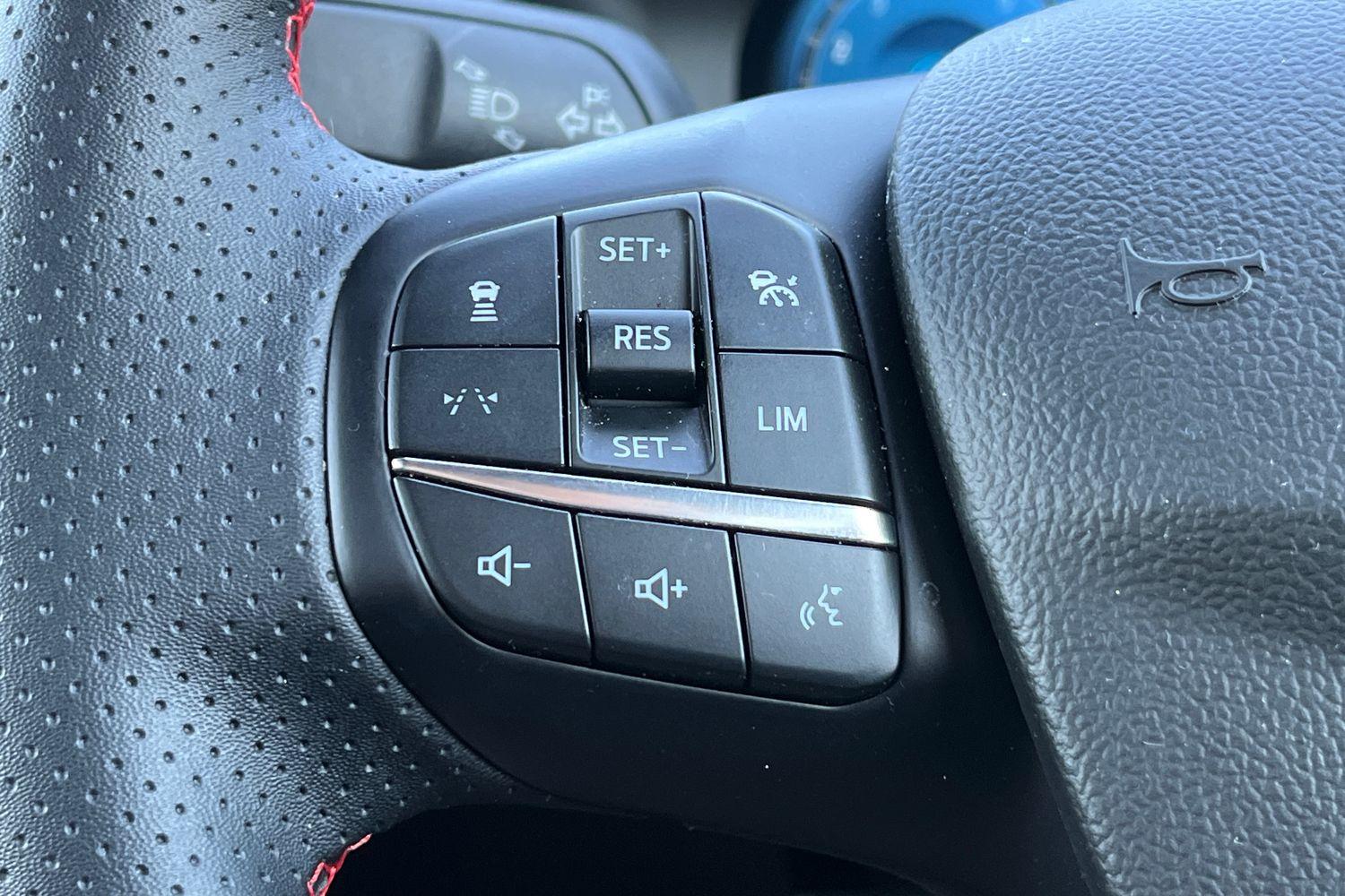 Ford KUGA Photo 30